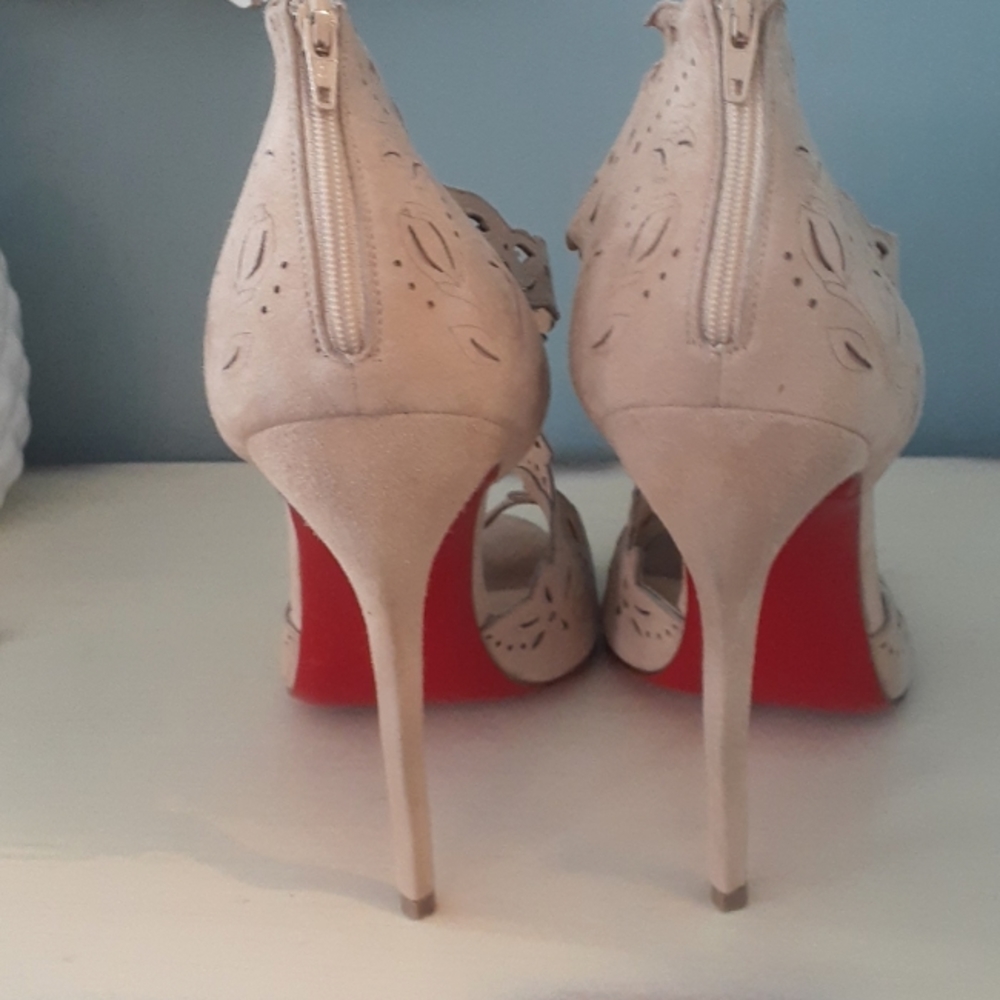 # Christian Louboutin Decoupadiva nude suede Stilettos - Picture 6 of 16